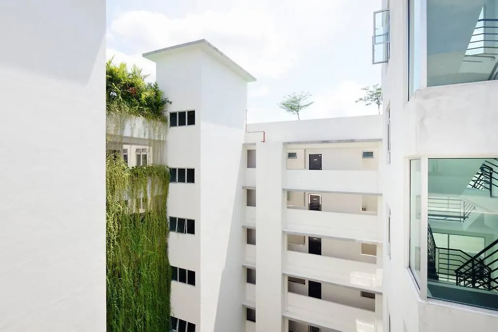 Comfortable Home X Austin Suites @ Mount Austin Johor Bahru 0*,  Malaysia
